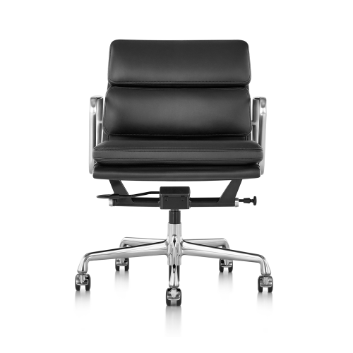 Eames Soft Pad Chair / Management