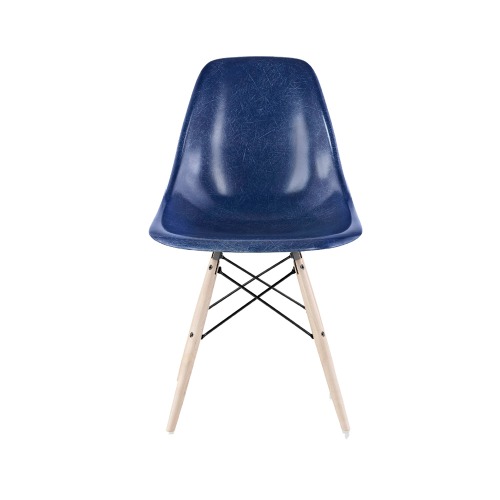 Eames Fiberglass Side Chair / DFSW