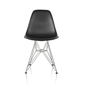 Eames Molded Plastic Side Chair / Black