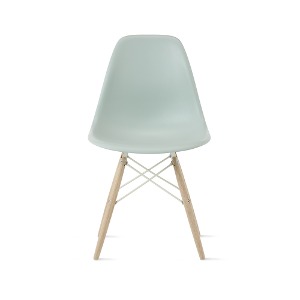 Eames Molded Plastic Side Chair / Dowel Base